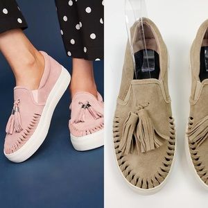 Anthro J/Slides Aztec Fringe Kiltie Sneaker, tan